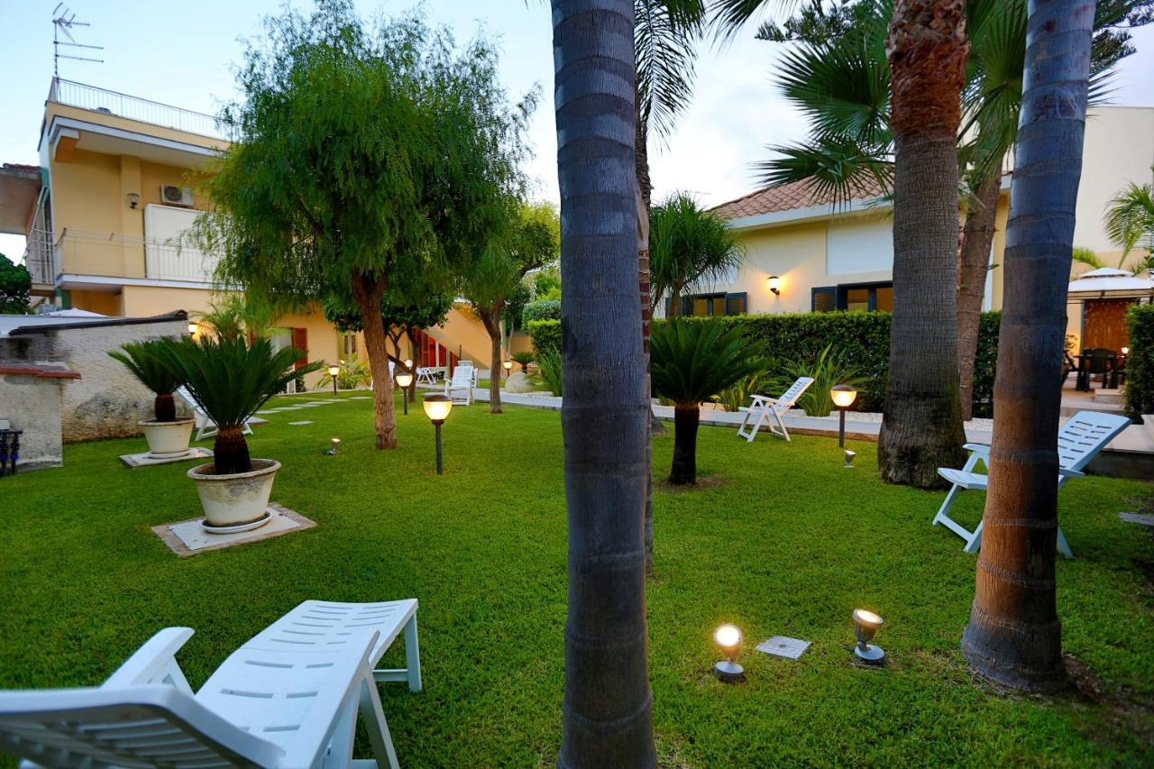 Re Sole La Dependance - Casa Vacanza M E R C U R I O Avola Dış mekan fotoğraf