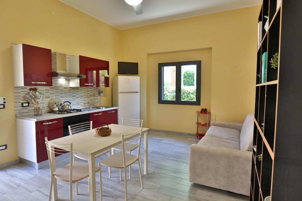 Re Sole La Dependance - Casa Vacanza M E R C U R I O Avola Dış mekan fotoğraf