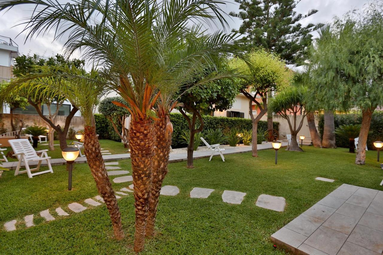 Re Sole La Dependance - Casa Vacanza M E R C U R I O Avola Dış mekan fotoğraf